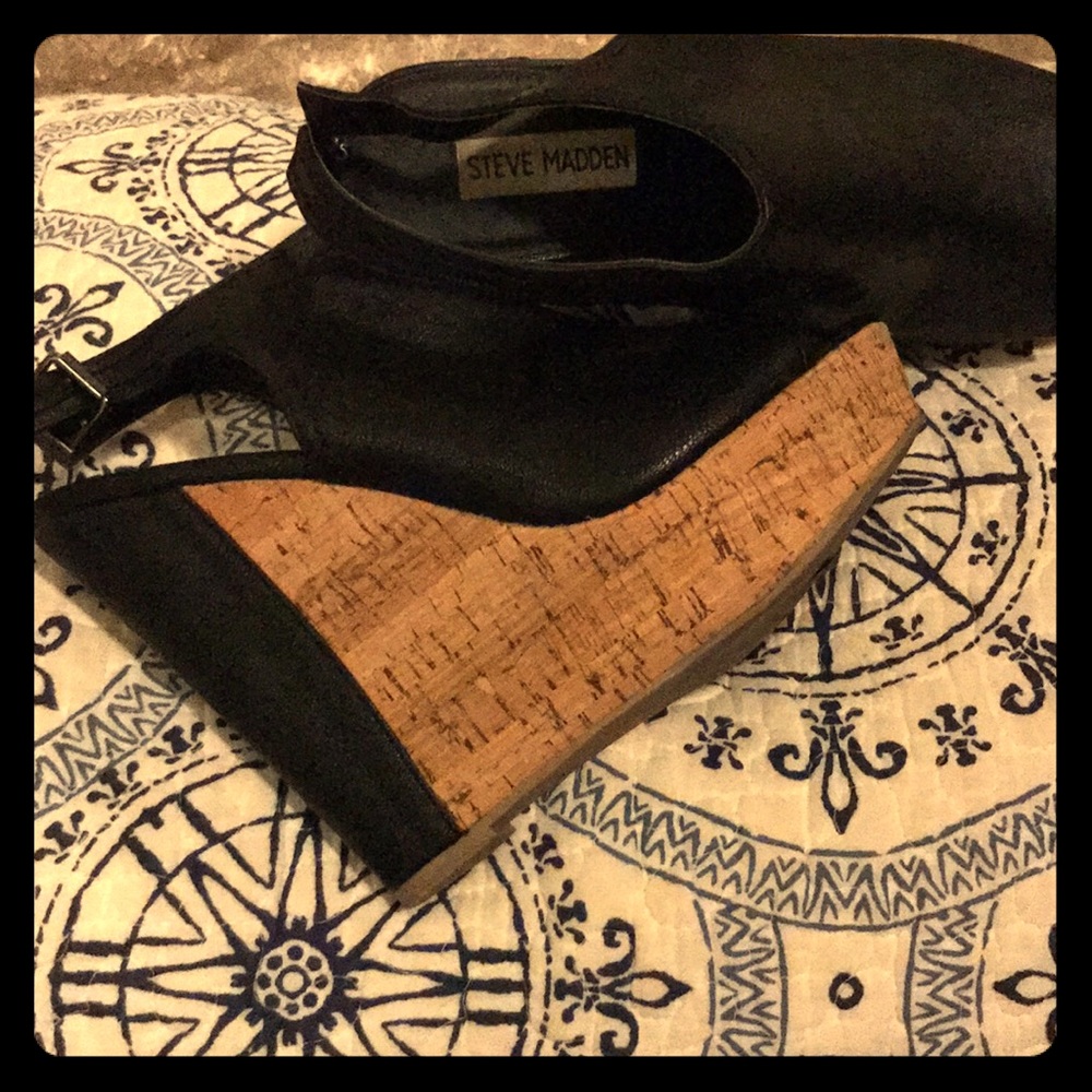 Steve Madden Leather Wedges